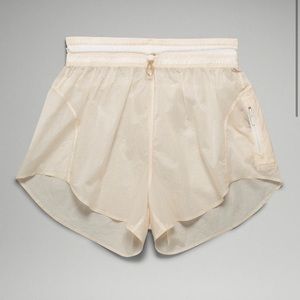 Lululemon Step Out High Rise Short 3” • Size: 4 • Color: White Opal